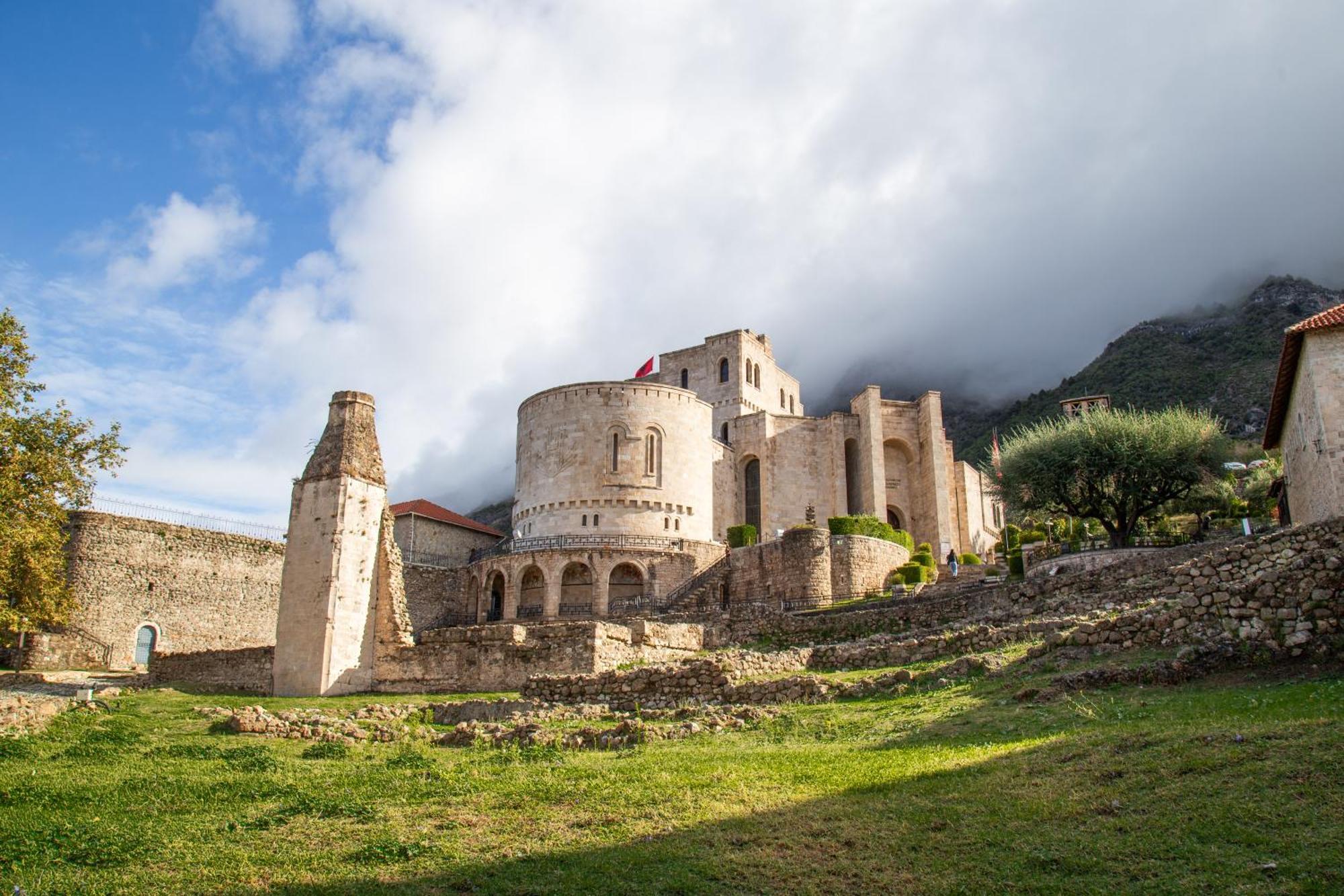 Kruja Albergo Diffuso , Inside Kruja Castle Exteriér fotografie